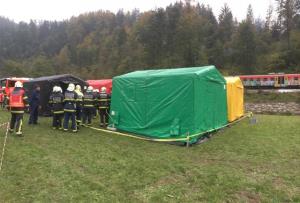 šotori s ponesrečenci