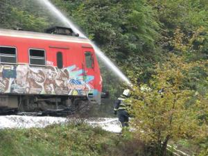 nad vlakom je izbruhnil požar