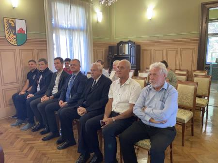 Podpis pogodbe garažna hiša