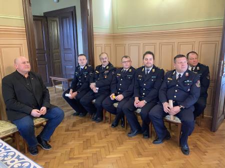 ED2A2130-D9D8-4006-9C70-45A9681347AD