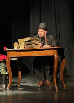 Žiga Medvešček kot France Prešeren