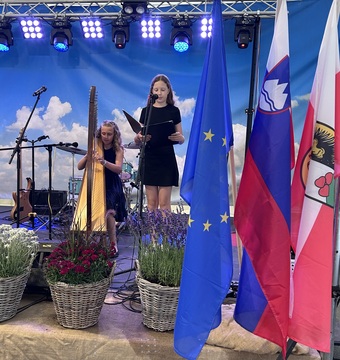 Julija Goličnik in Vita Skornšek