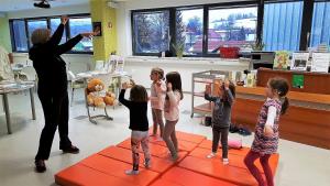 28169519_1733450640047982_282257826_o