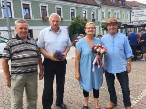 Trg v cvetju